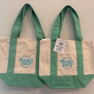 Trader Joe's Green and Cream Canvas Tote Bag SET!